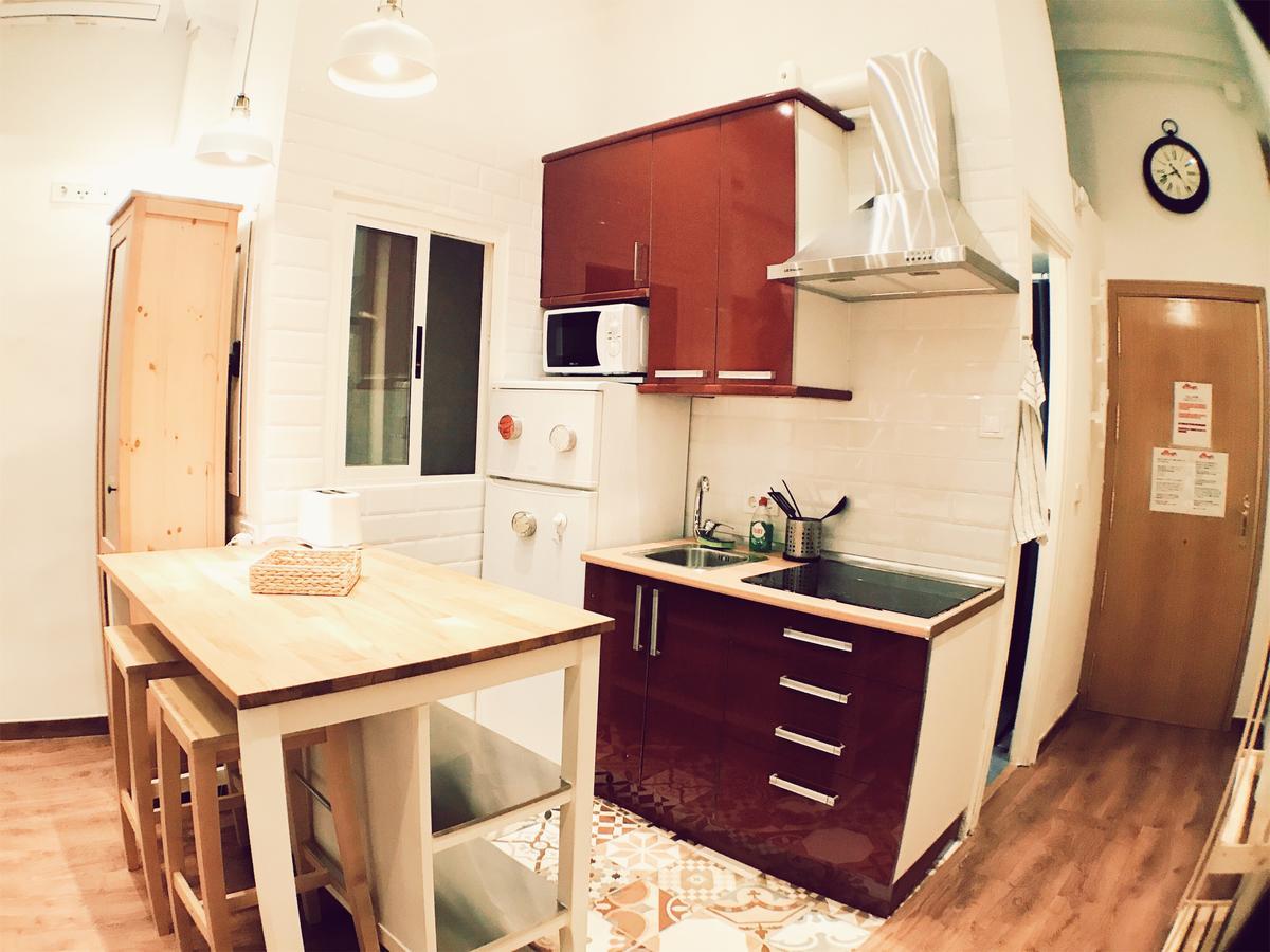 Lollipop Flats City Center Suite II Madrid Buitenkant foto